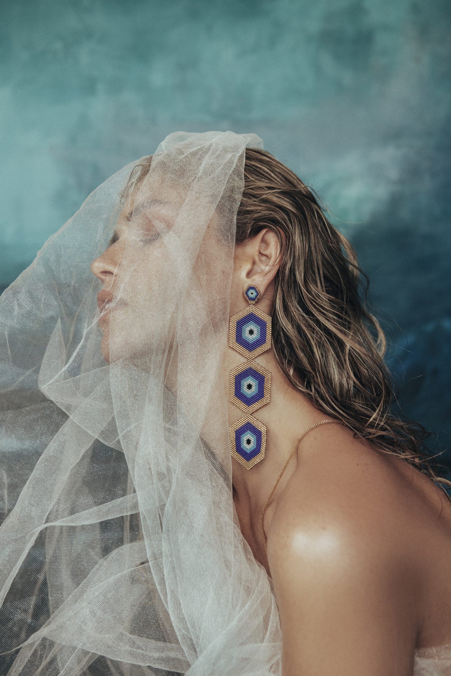 Aretes Tres Horus Mar Dorado